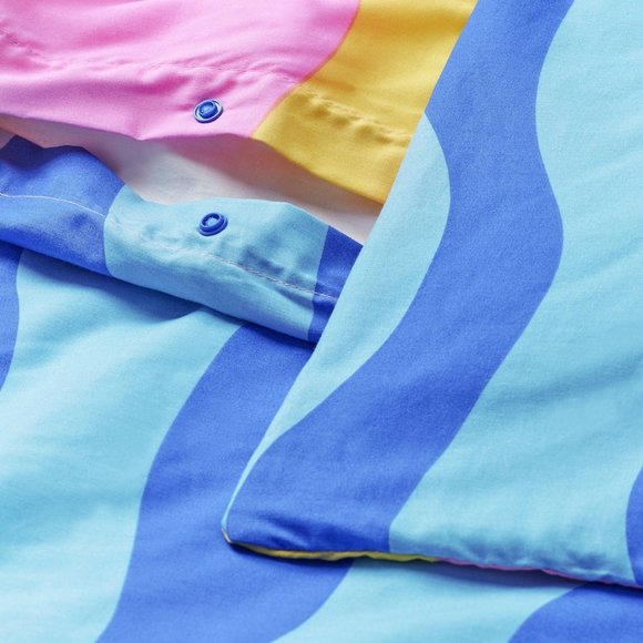 NEW - Ikea SOMMARVICKER Duvet cover and pillowcase(s), blue/light pink, KING - Picture 3 of 5